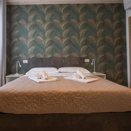 Bed & Breakfast Palm House Cupra Marittima